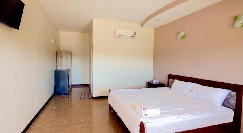 Prakaithong Hotel Amphoe Sawang Daen Din Extérieur photo