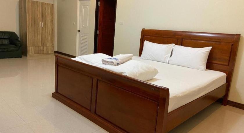 Prakaithong Hotel Amphoe Sawang Daen Din Extérieur photo