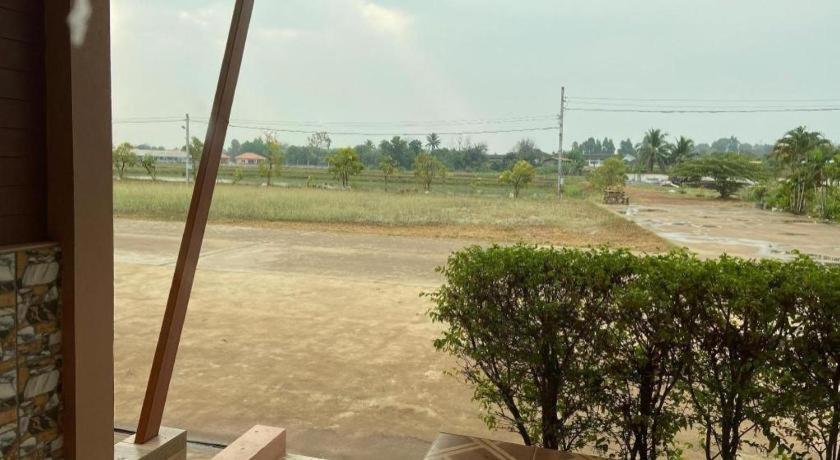 Prakaithong Hotel Amphoe Sawang Daen Din Extérieur photo